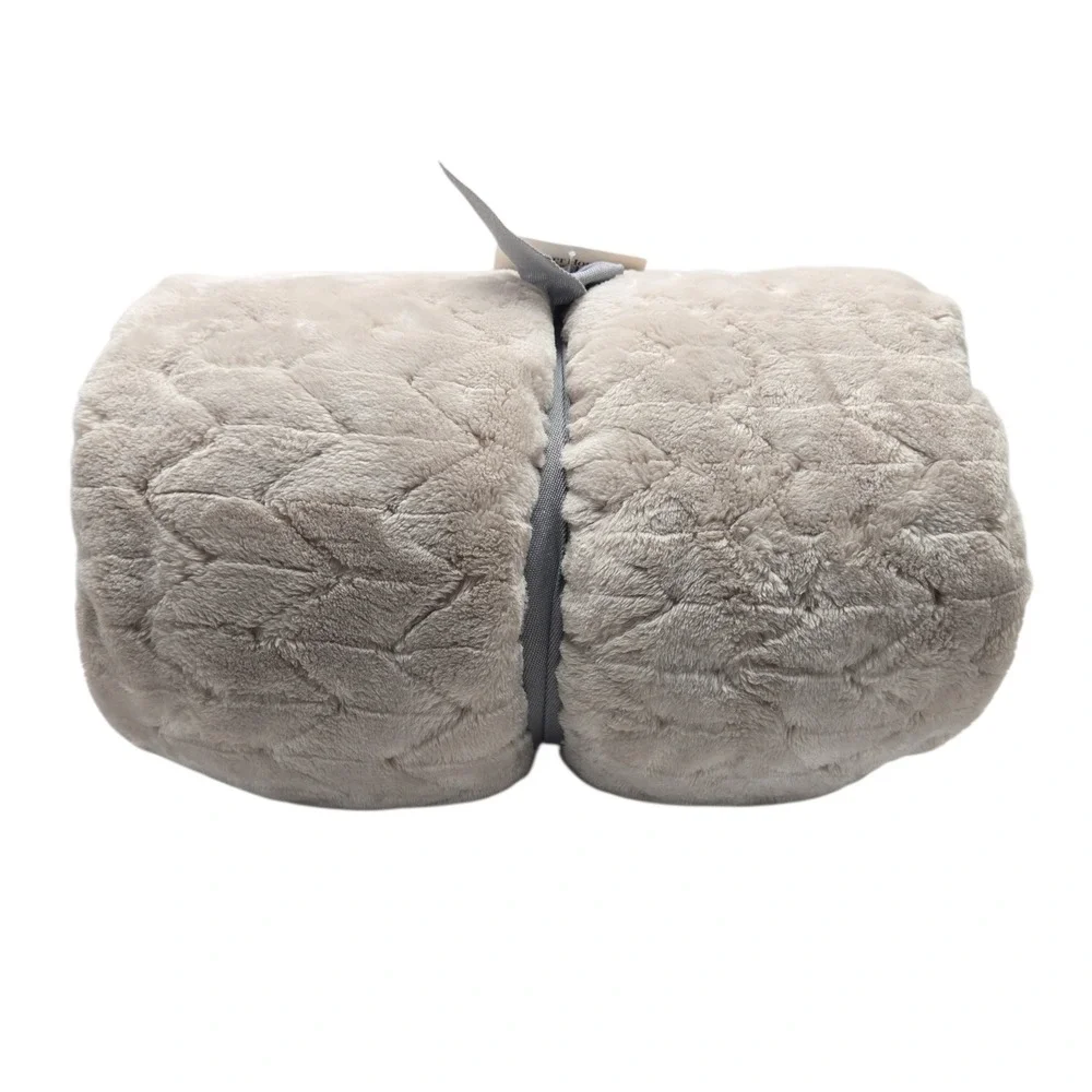 Better Homes‎ and Gardens Throw Blanket Beige Textured Plush Minimalist 50x72